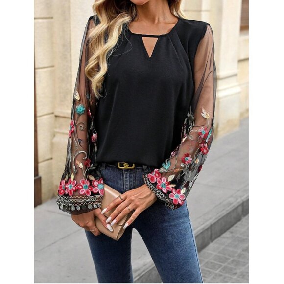 Floral Embroidery Mesh Lockhole Collar Blouse Black - Picture 2 of 8